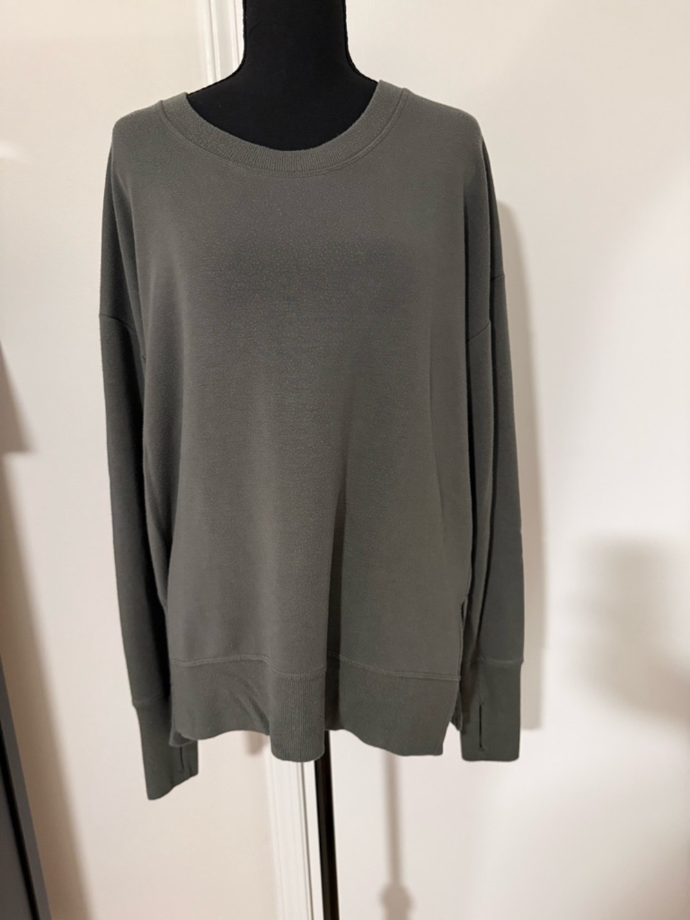 Athleta Relaxed Crewneck Sweatshirt in Olive Green